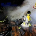 Catanzaro, incendio canna fumaria a Lido: concitazione e panico, ma vigilfuoco con  tempestivo intervento scongiurano il peggio