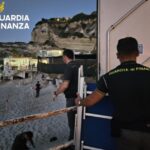 Catanzaro, da Gdf: già detenuto (dopo lunga latitanza) esponente clan Scornaienchi riceve pure accusa rapina aggravata da metodo mafioso e nuovi tesserini riconoscimento militari Corpo