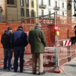 “Fotonotizia umoristica Calabria”, peggio di danni climatici solo esponenti sindacati et similia che per lucrare visibilità “a caldo”, in disastro, come umarèll hanno tutte soluzioni per politica